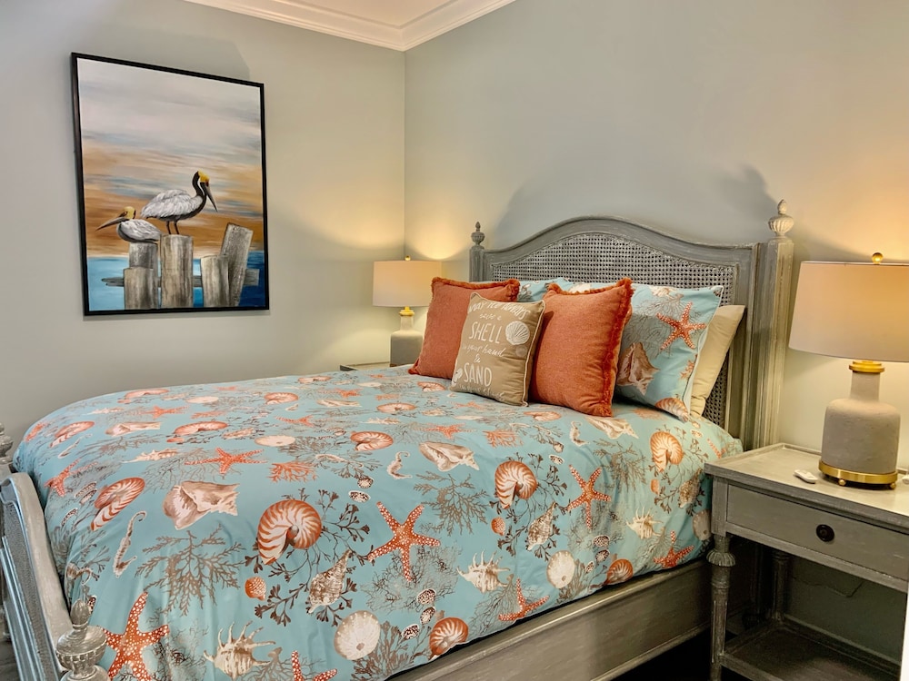 The Rookery Iii 7001 3 Bedroom Cottage by RedAwning view 3