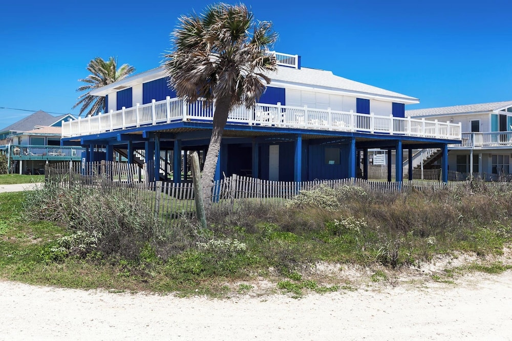 Bermuda Blue by Ryson Vacation Rentals