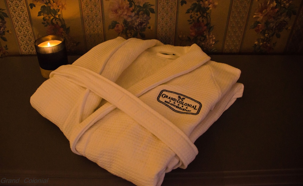 Grand Colonial B&B