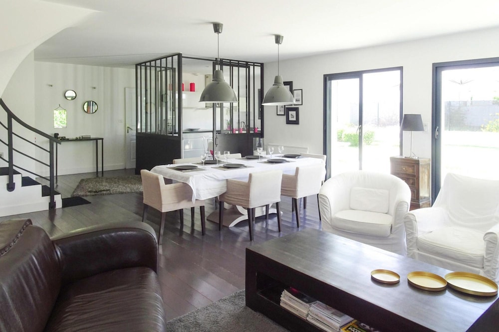 Holiday Home in Benodet Near Sandy Beach