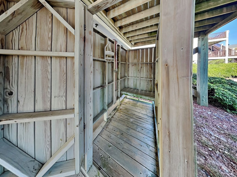 Song Of The Sea by Topsail Realty