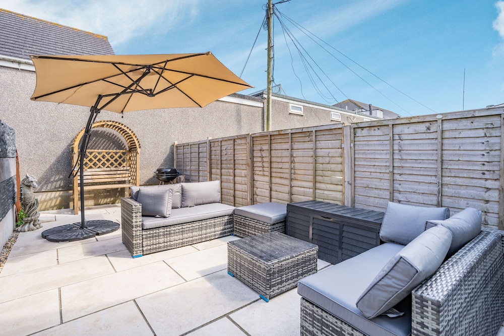 76A Mackworth Road