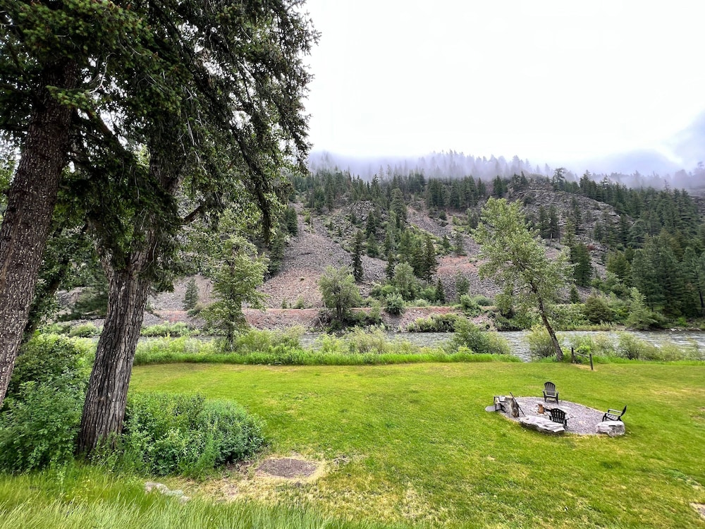 Blackfoot River House 2 Bedroom Home