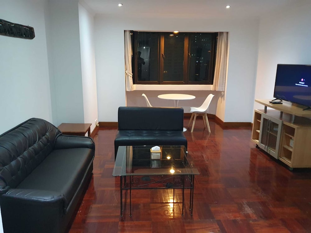 Omni Tower Sukhumvit Nana - Direct