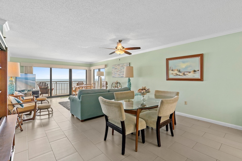 Shorehom by the Sea 51