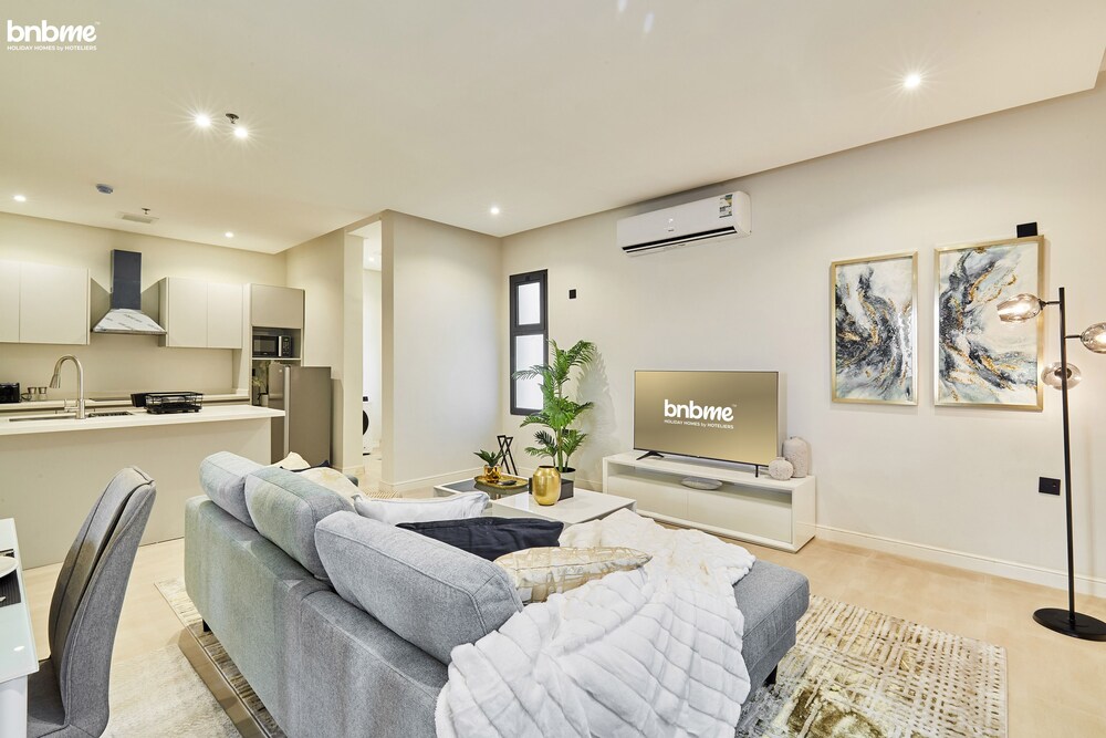 bnbmehomes-Top APT nr Kingdom Tower-B11