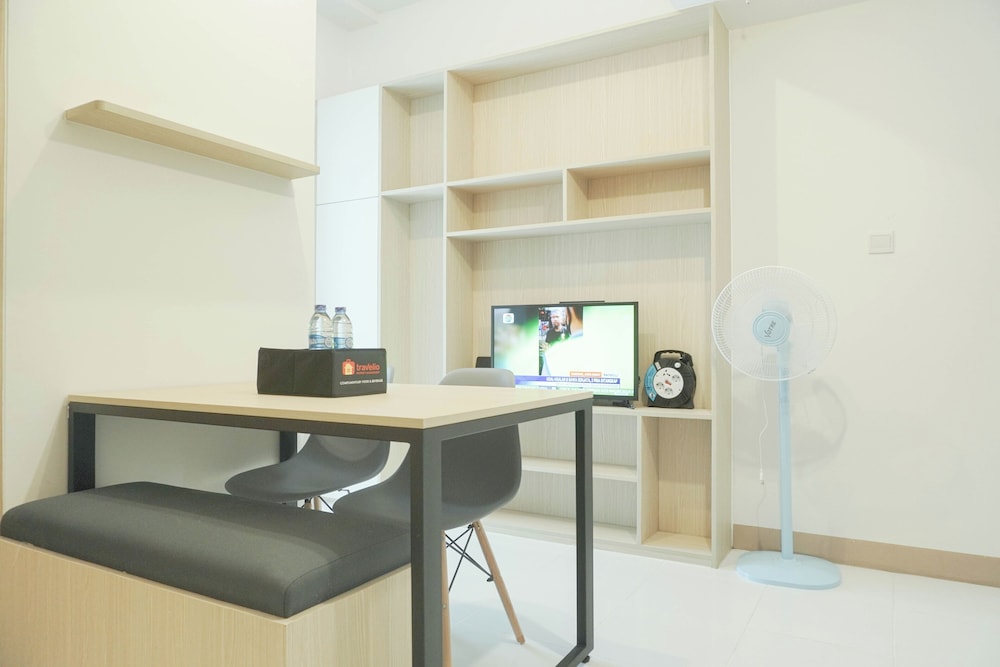 Comfy And Good 2Br Tokyo Riverside Pik 2 Apartment
