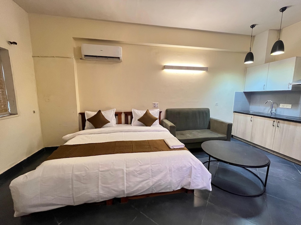 GoBravo Residences – Kapashera, New Delhi