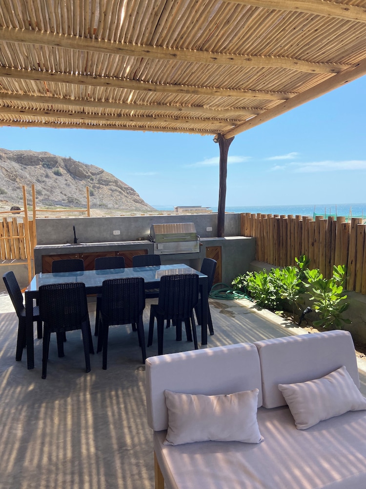 La Morada Punta Sal - Casa de playa frente al mar.