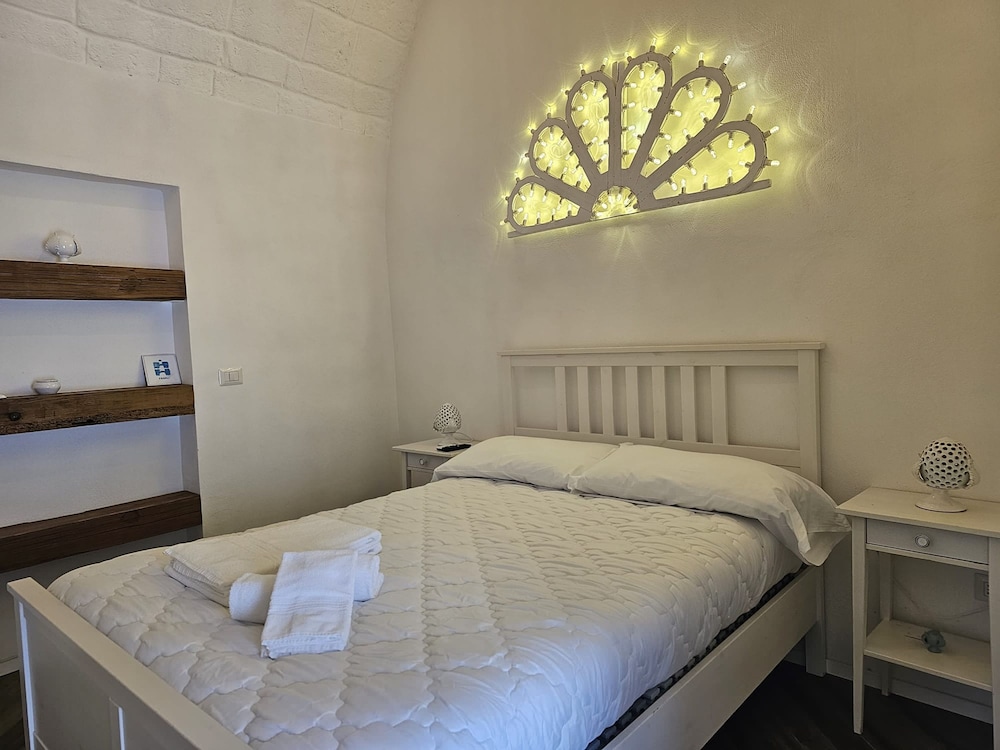 Fanali in Monopoli With 1 Bedrooms and 1 Bathrooms