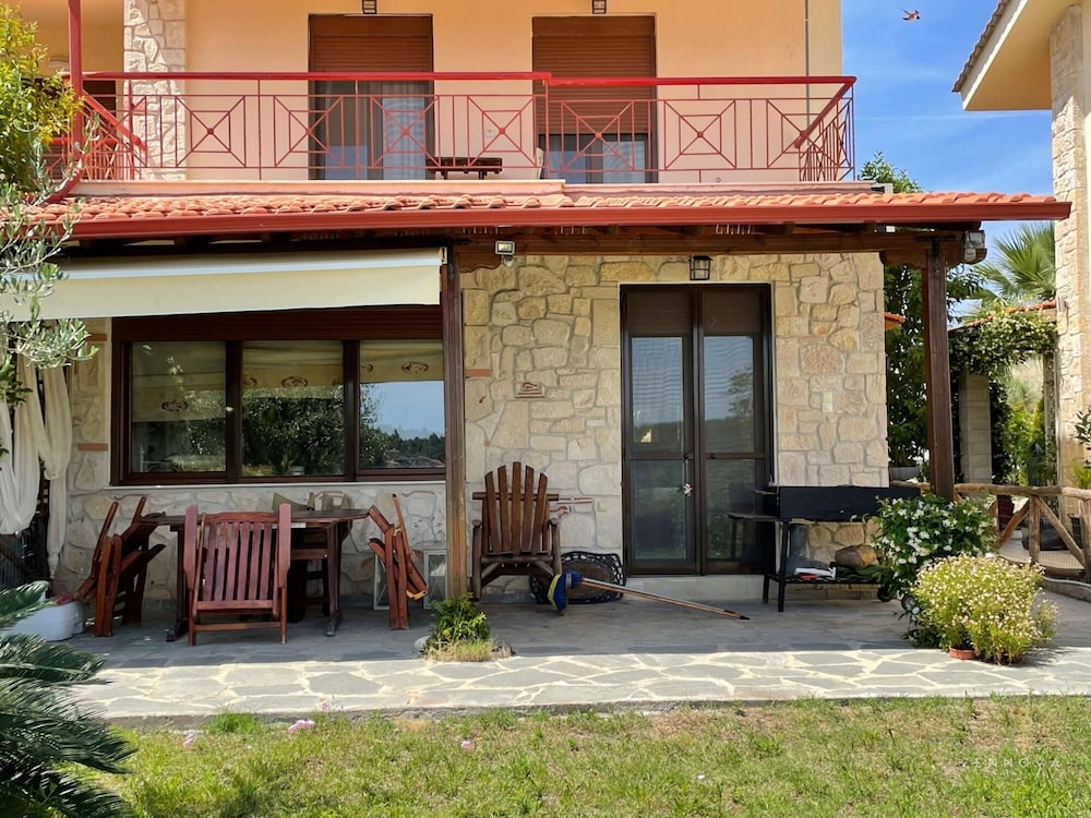 Zennova 10 Villa Pino Pueblo view 3