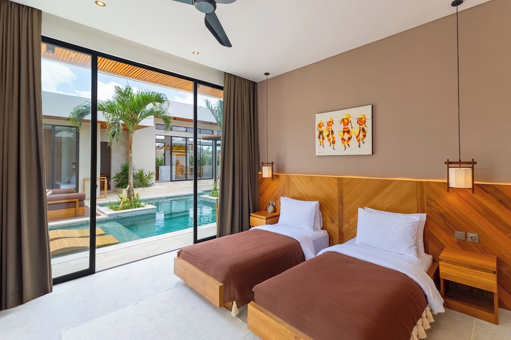 Villa Linaria by Pertama Management
