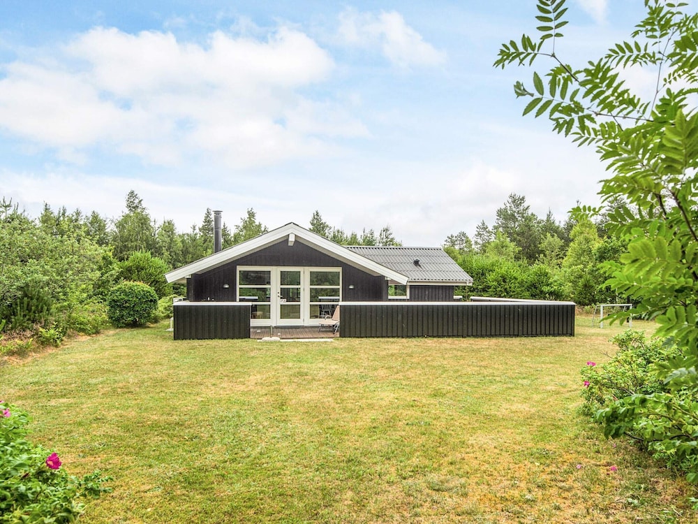 6 Person Holiday Home in Norre Nebel