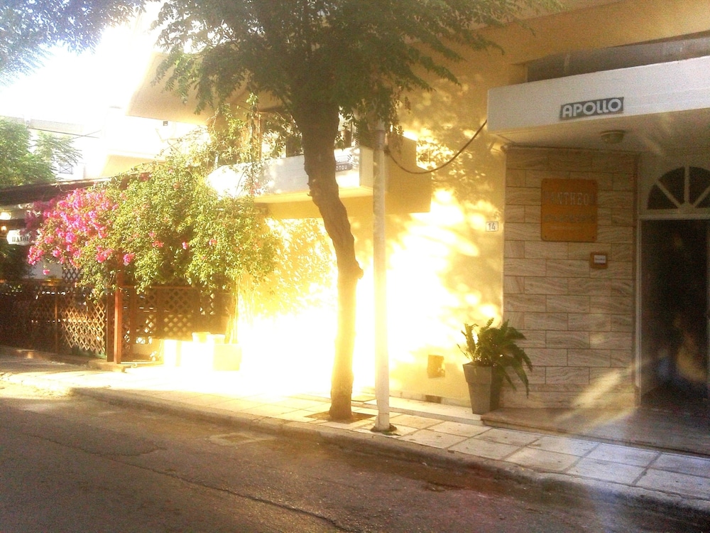 Pantheon Apartments