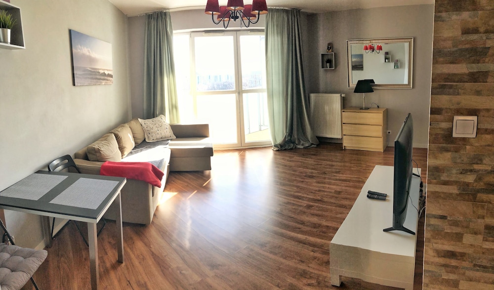 Fox Center Apartments