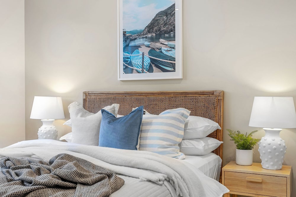 Waterfront Martha Cove Getaway 250m From Beach