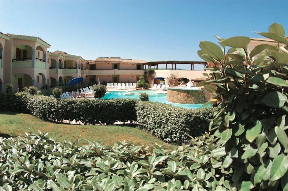 Mimose Beach Village