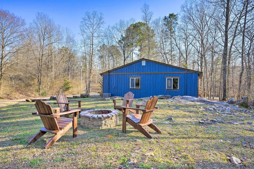 Cozy Summerville Cabin: Private Hot Tub, Fire Pit! view 4