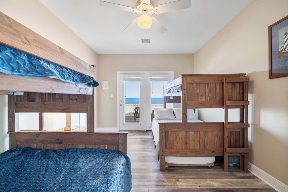 Beach Heaven by Ryson Vacation Rentals