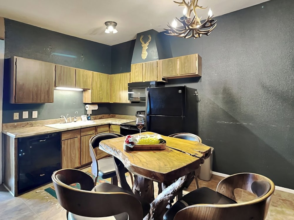 Alto Mountain Sojourn by Ruidoso Vacation Rentals