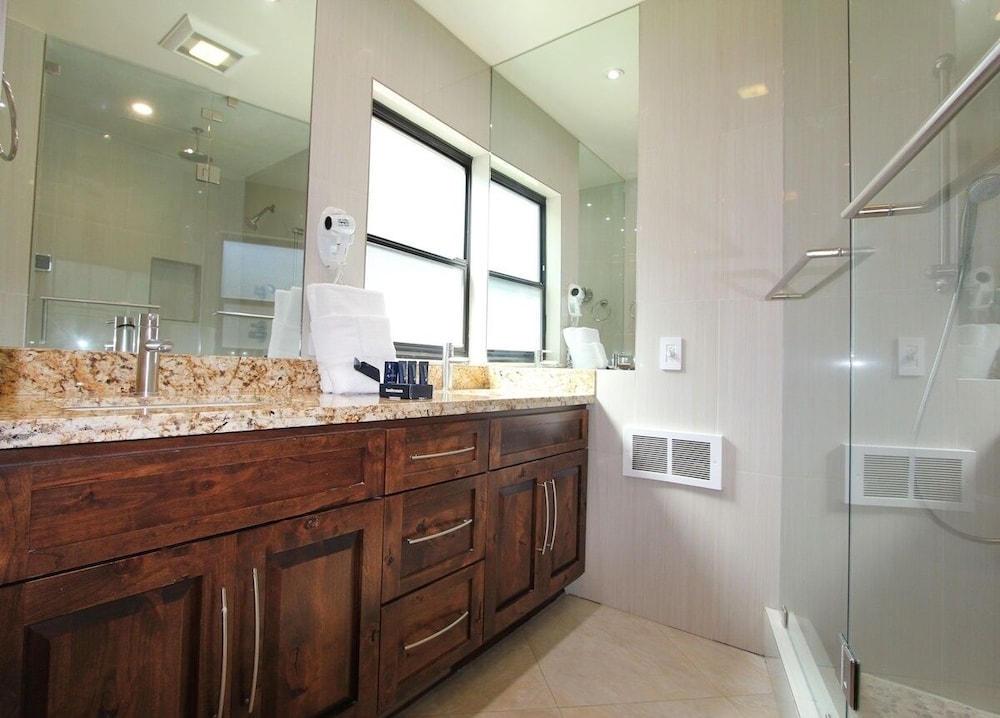 Llc1236 - Lakeside Landing 4 Bedroom Condo