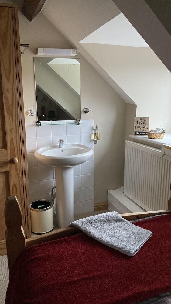Llwyn Onn Guest House