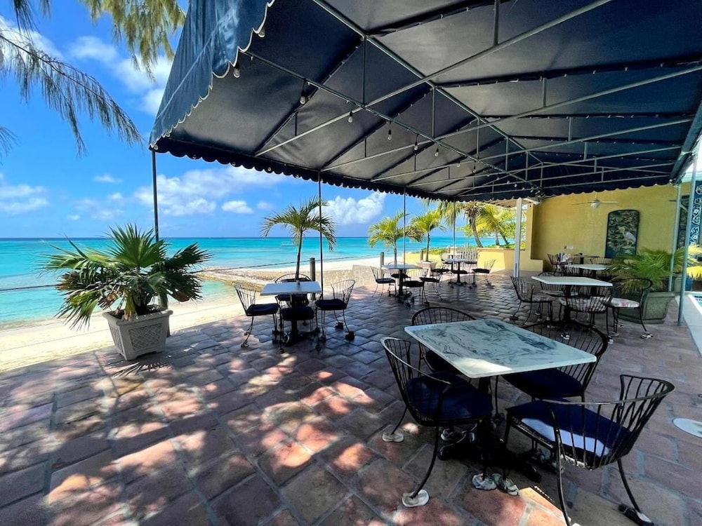 Osprey Beach Hotel - Photo 8