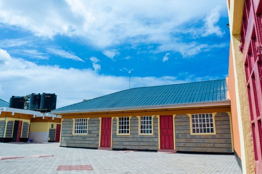 Lux Suites Sinai palace Apartments Narok