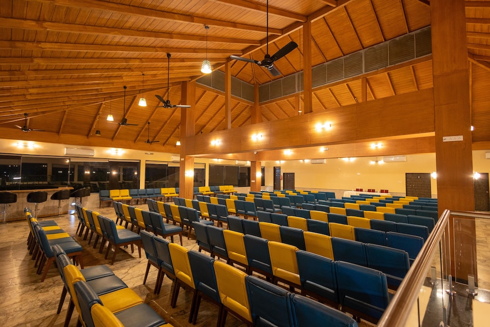 meeting & event spaces