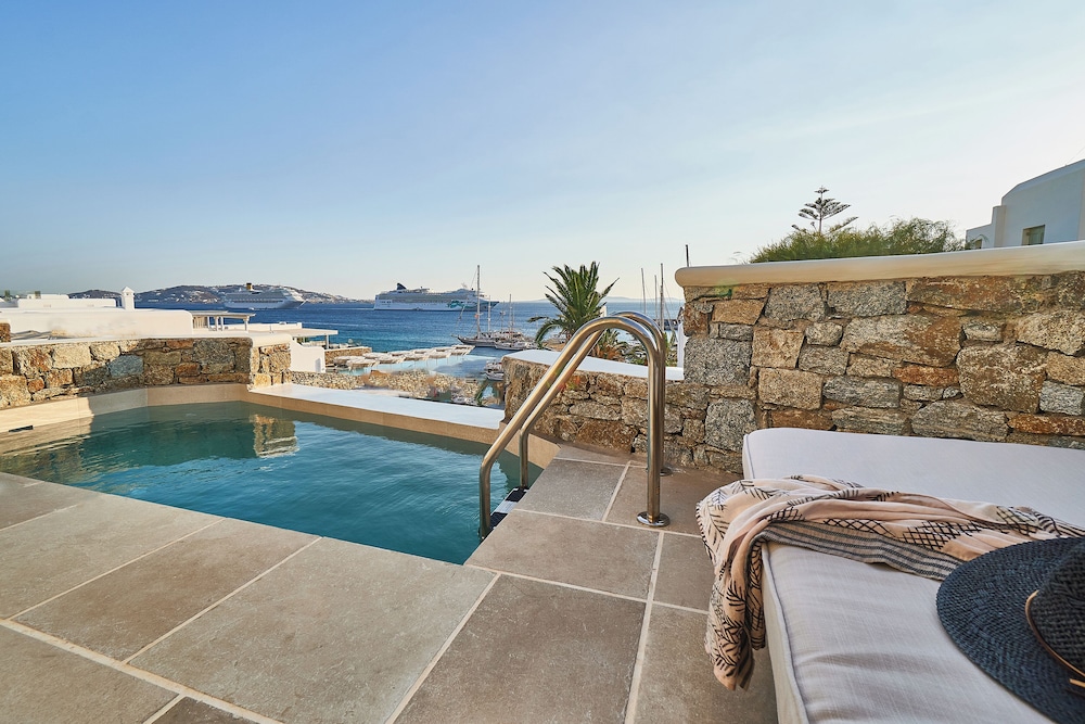 Aqua Mykonos Suites - Adults Only photo 5