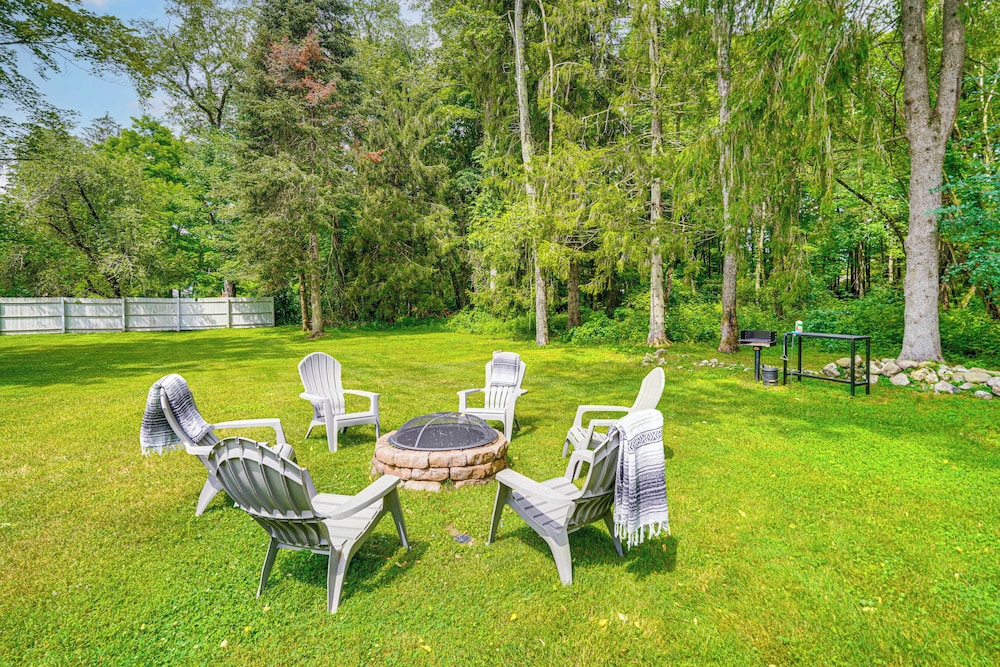 Games & Outdoor Entertainment: Upstate Family Home