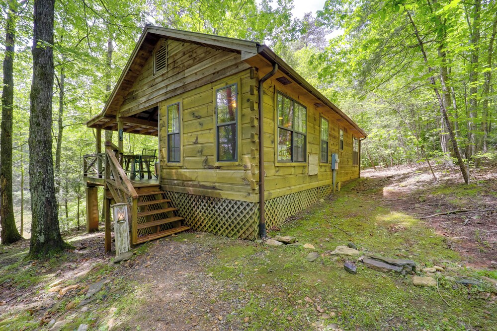 Hike, Soak & Unwind in Nature: Blue Ridge Cabin