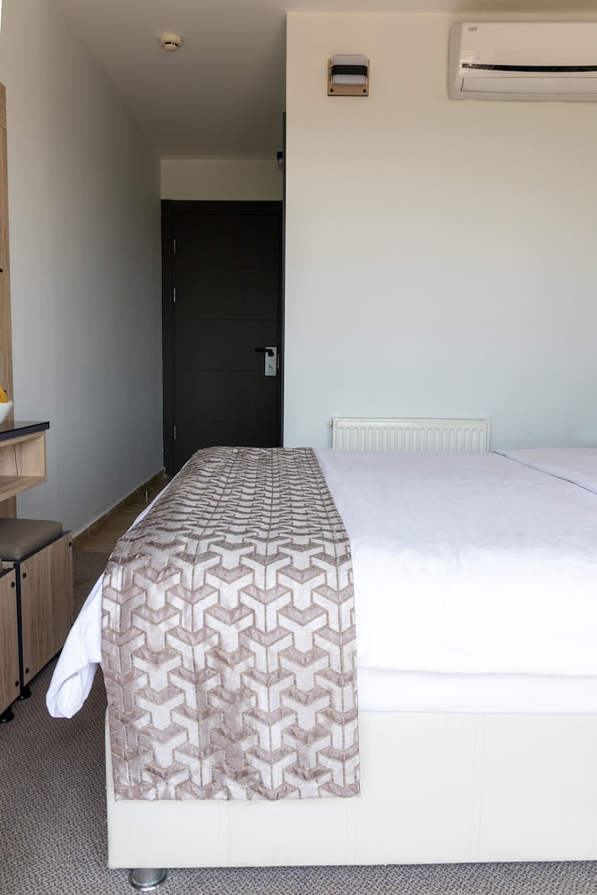 Galley Hotel