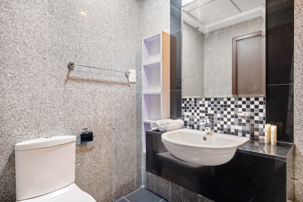 Fairview Residency 1 Bedroom Apartment