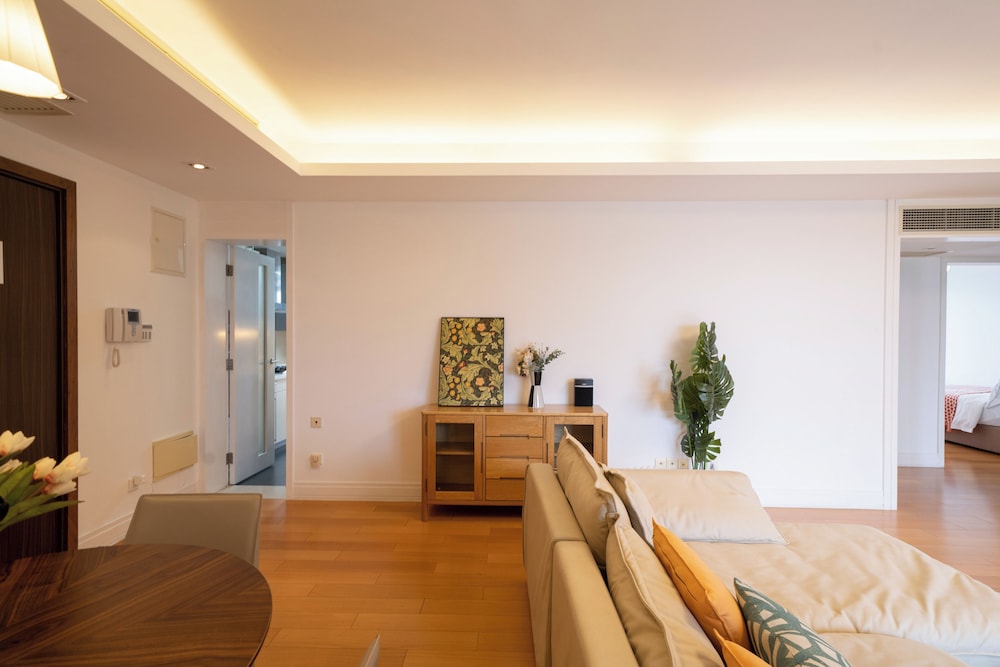 Tyms Modern 3BR 2BA Apt Near Metro