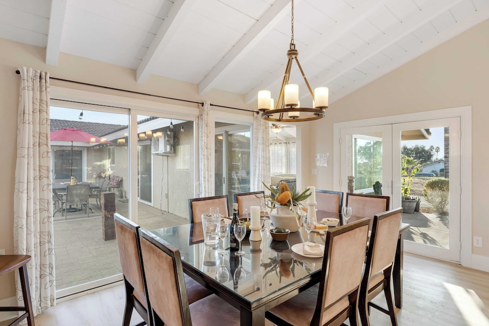 Bordeaux by Avantstay Private Pool, Hot Tub & Game Room Near Temecula