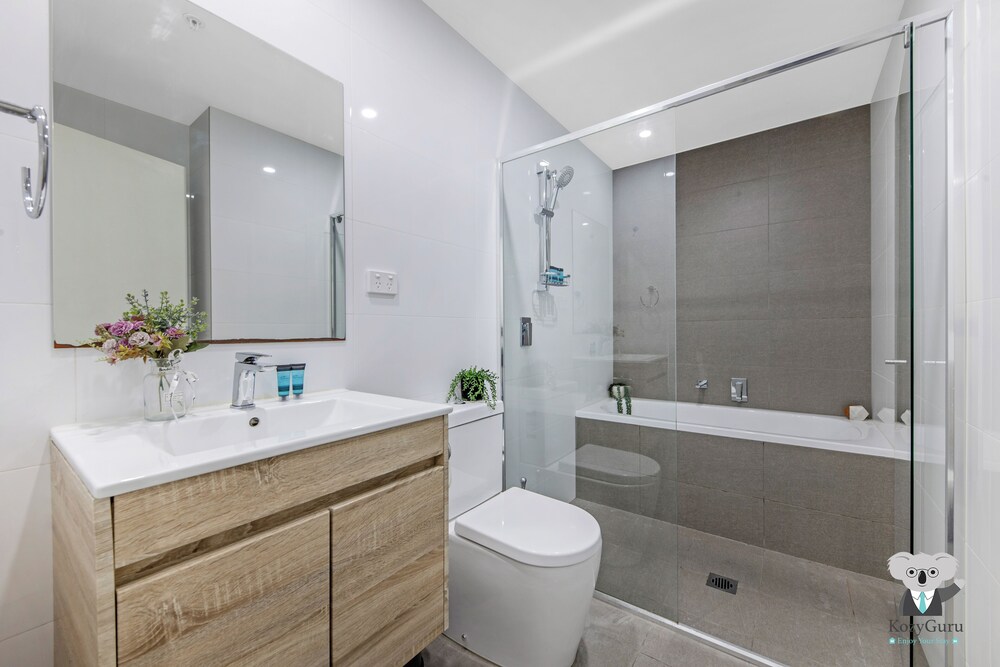 Kozyguru | Parramatta 2 Bed Apt With Parking