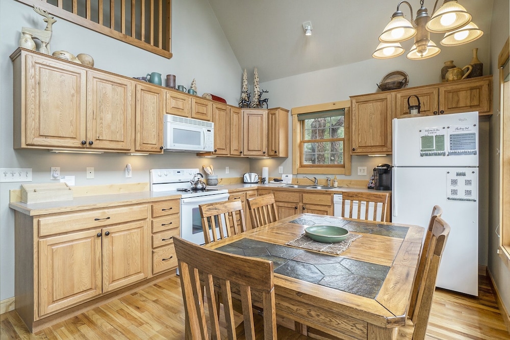 Cozy Solitude Cabins - Estes Park CO