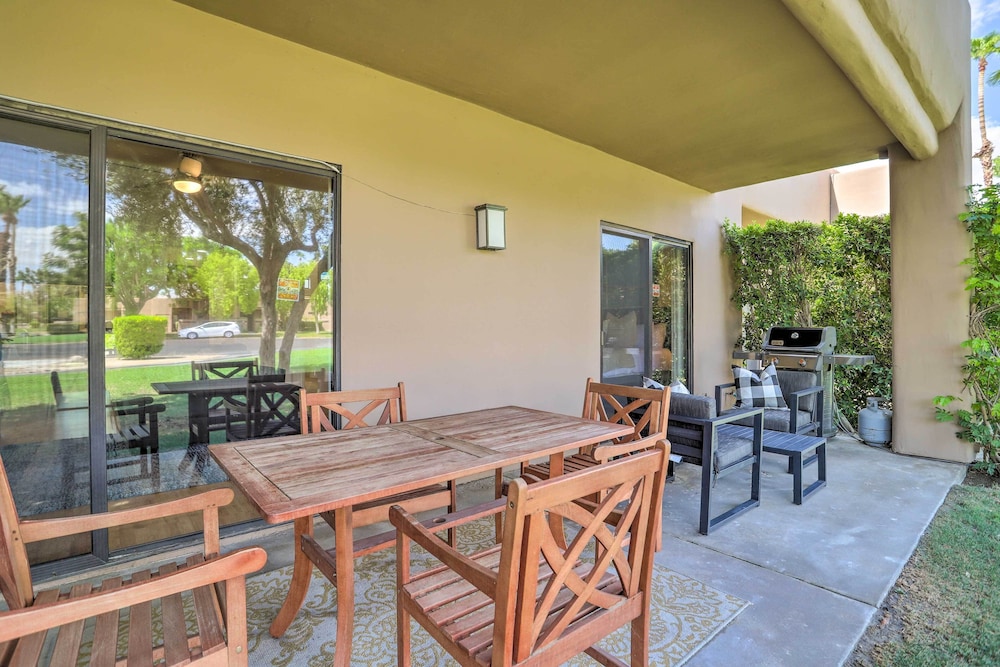Cathedral City Condo w/ Pool & Golf Access!