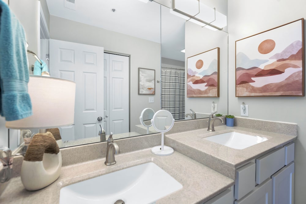 Emerald Bay Oasis Sleeps 6!
