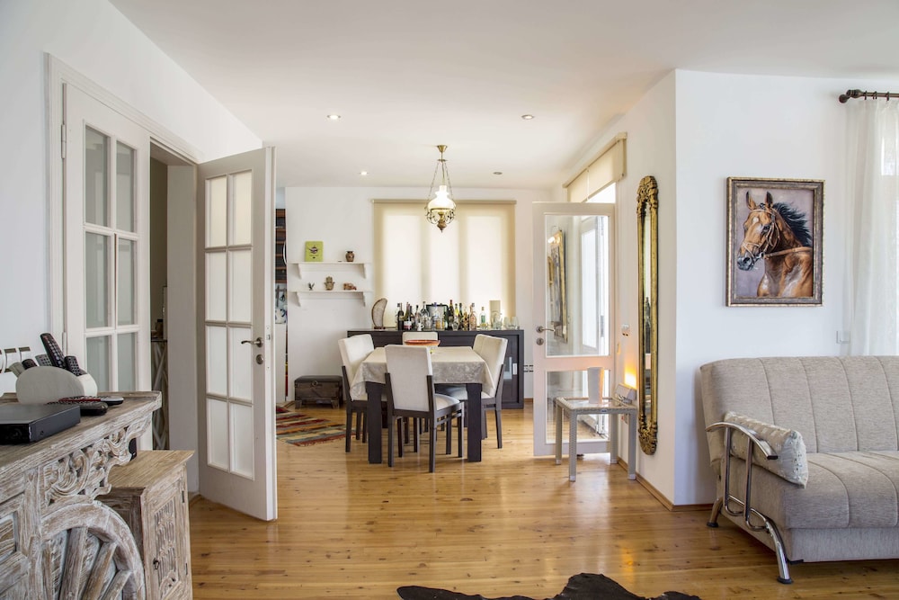 Villa Myra