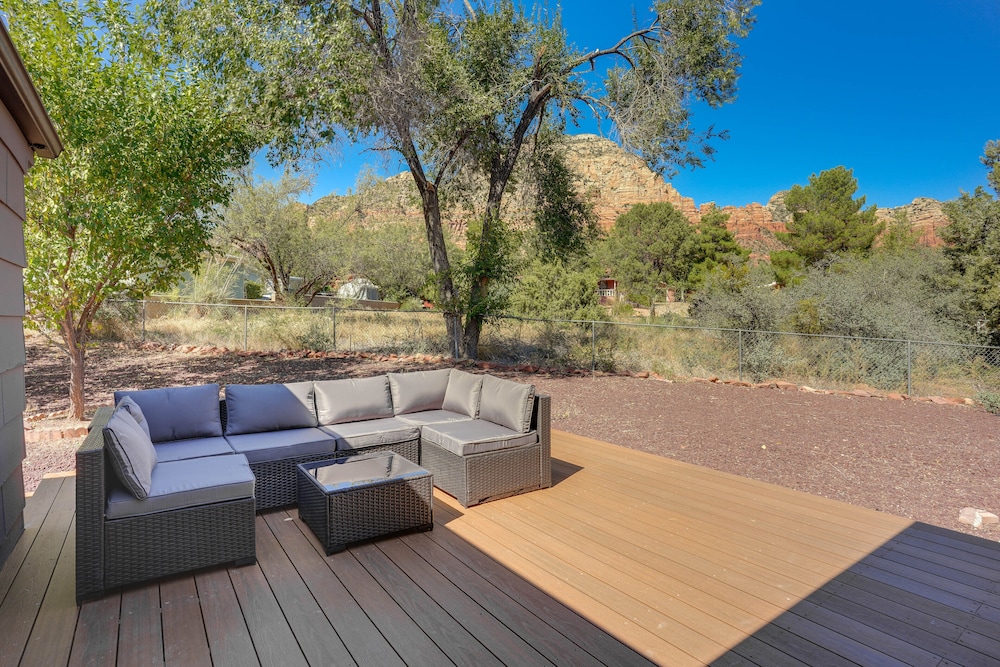 Mtn Views: Bright & Airy Sedona Home!
