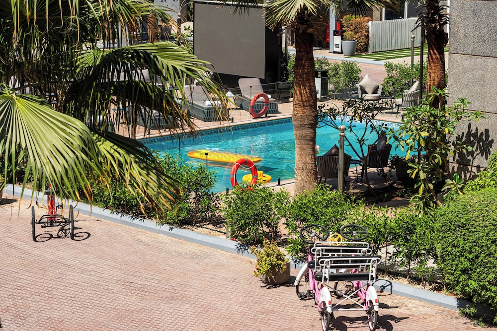 Renium Al Qairawan Resort - Riyadh