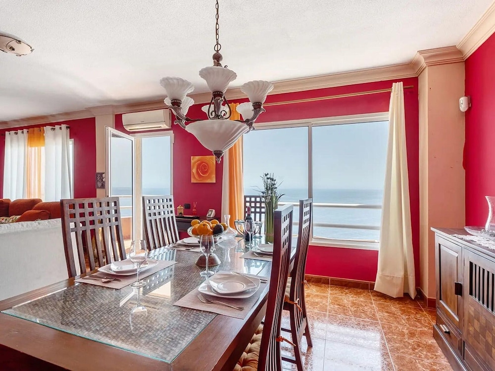 Apartment in Radazul With Stunning Sea Views