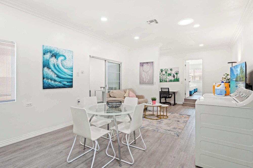 Spacious & Bright Home Fully Equipped
