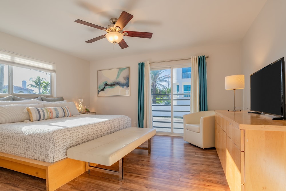 Beach Haven by Avantstay Pool Ocean Views Steps From the Beach