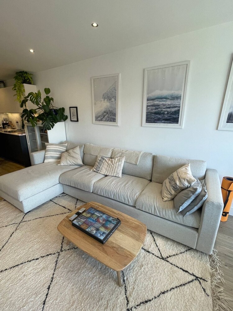 Beautiful & Bright 2BD Flat - Hackney Wick