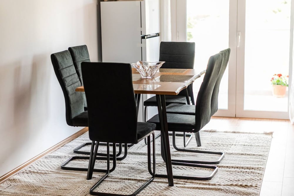 Hillside Apartment Gjirokast r