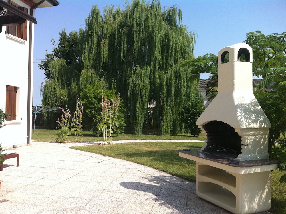 Photo 24
