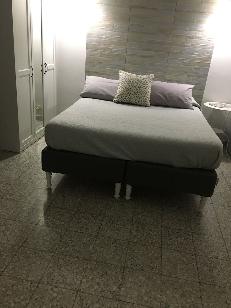 Catania Vacations - Casa Gioieni - Property Image 3